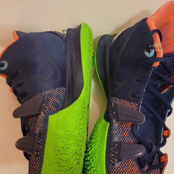 Nike Kyrie midnight navy color men sneakers size 9 - Picture 3 of 9